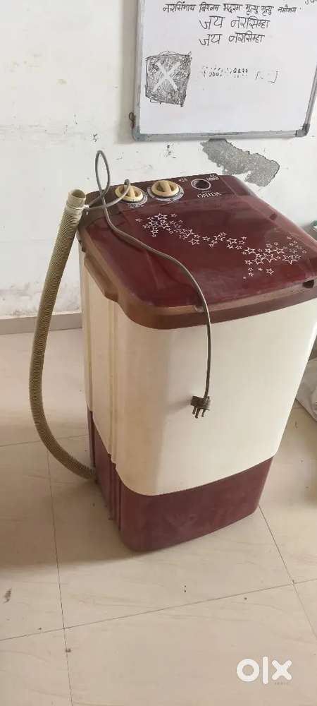 Onida Washer well maintained urgent selling worth Rs.1999/-