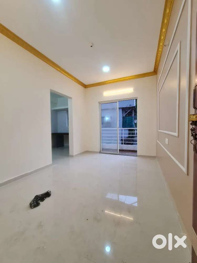 Front Side, Main Road, Full ventilation 1 BHK FOR sale