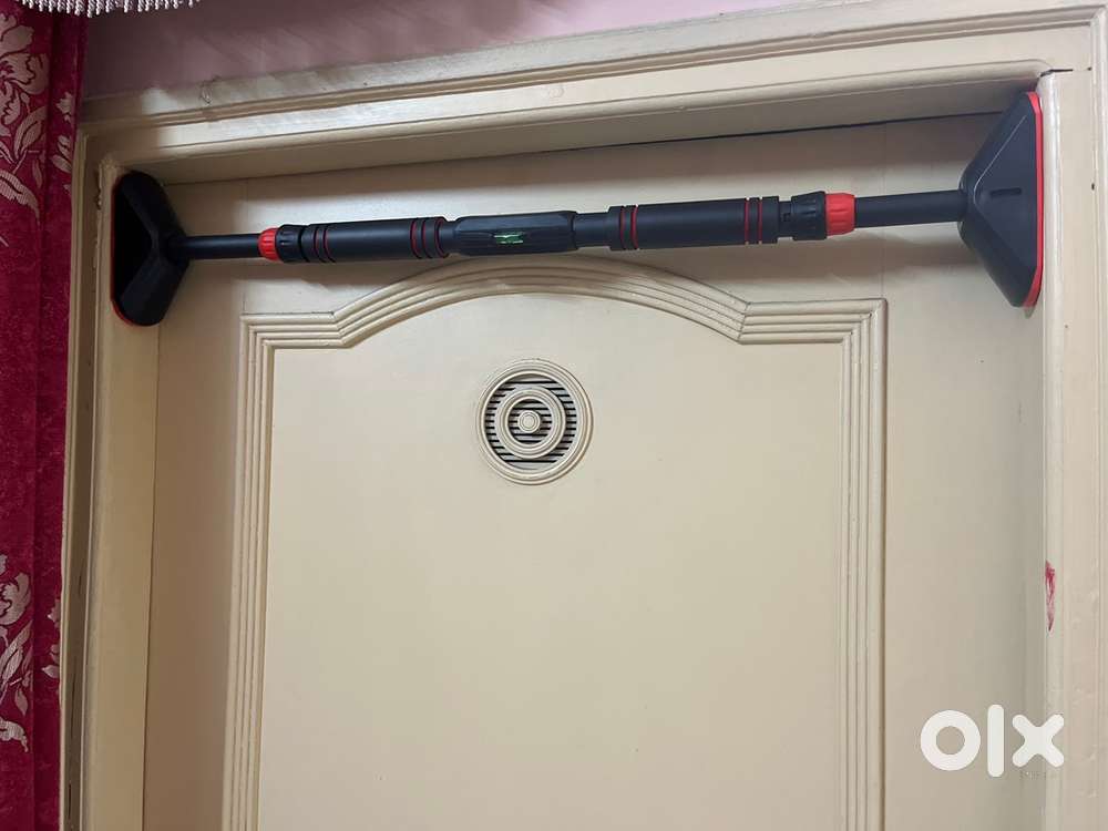 Pull up bar