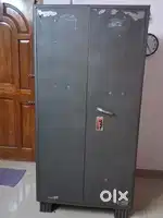 wardrobe in good condition