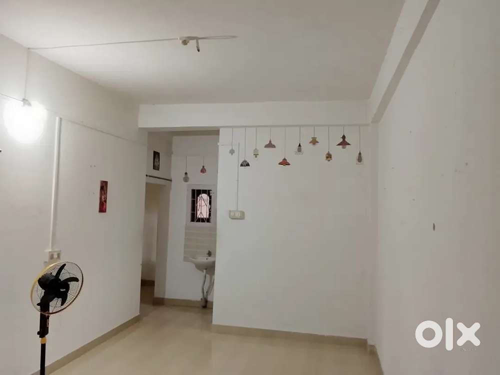 1bhk, 1 bedroom,1 living room, 1kitchen, 1bathroom