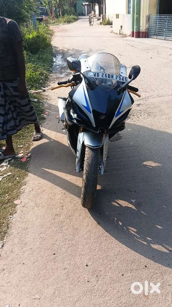 YAMAHA R15M