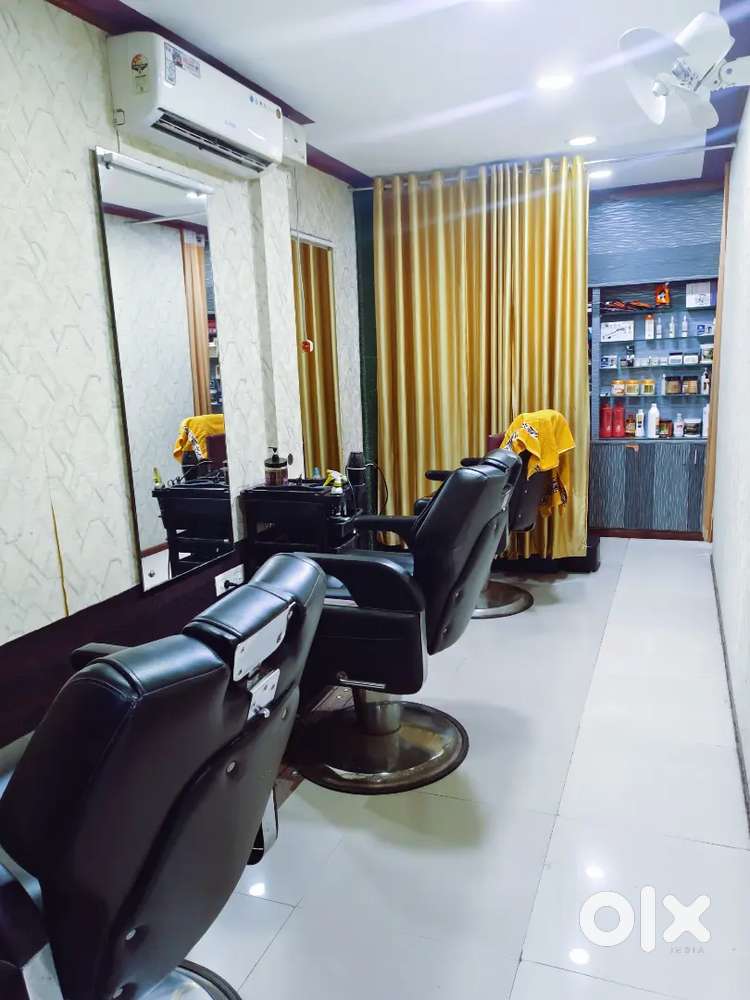 Beauty parlour for sale. near Bharath petrol pump kanhangad