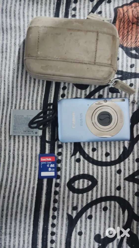 Canom IXUS 105 camera