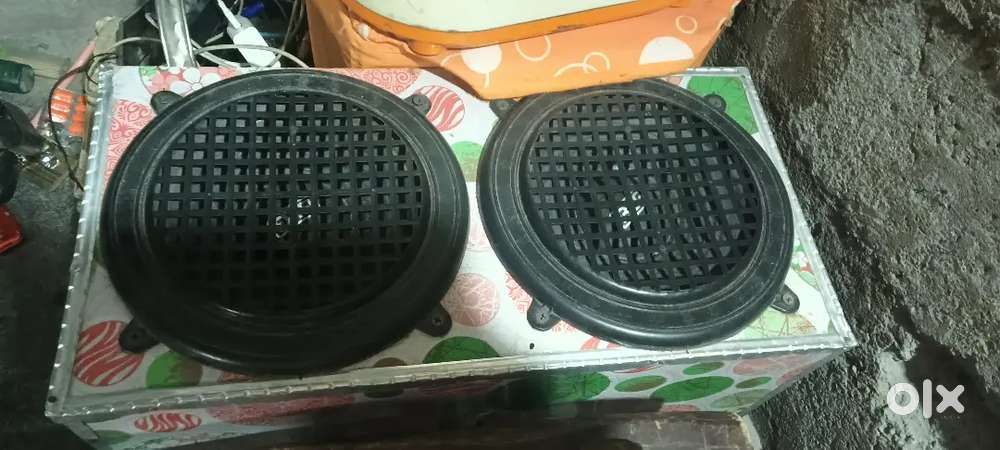 Super bass audi system