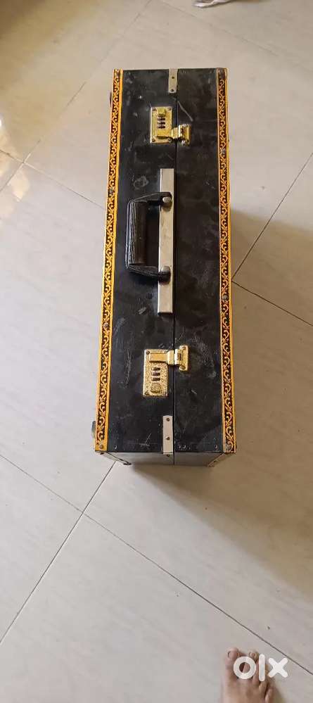 Harmonium 3 lines