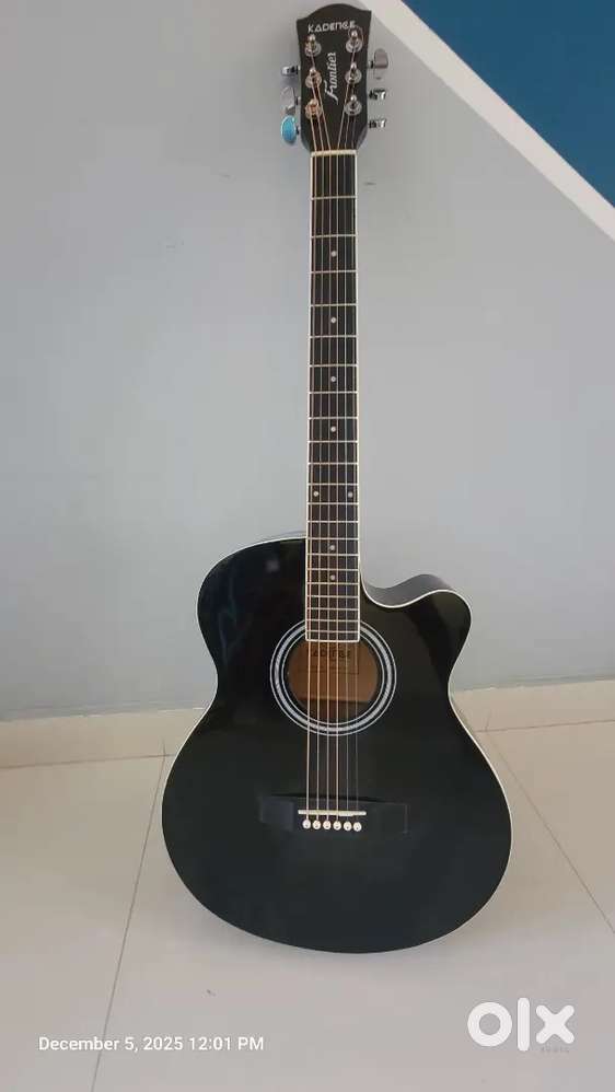 Kadence Acoustic Guitar