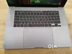 Apple MacBook Pro i7 16 inches