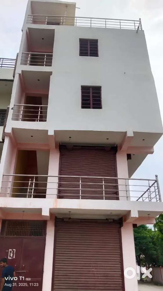 5700000 मकान ka fix rate रेल विहार कालोनी मेडिकल कॉलेज रोड गोरखपुर