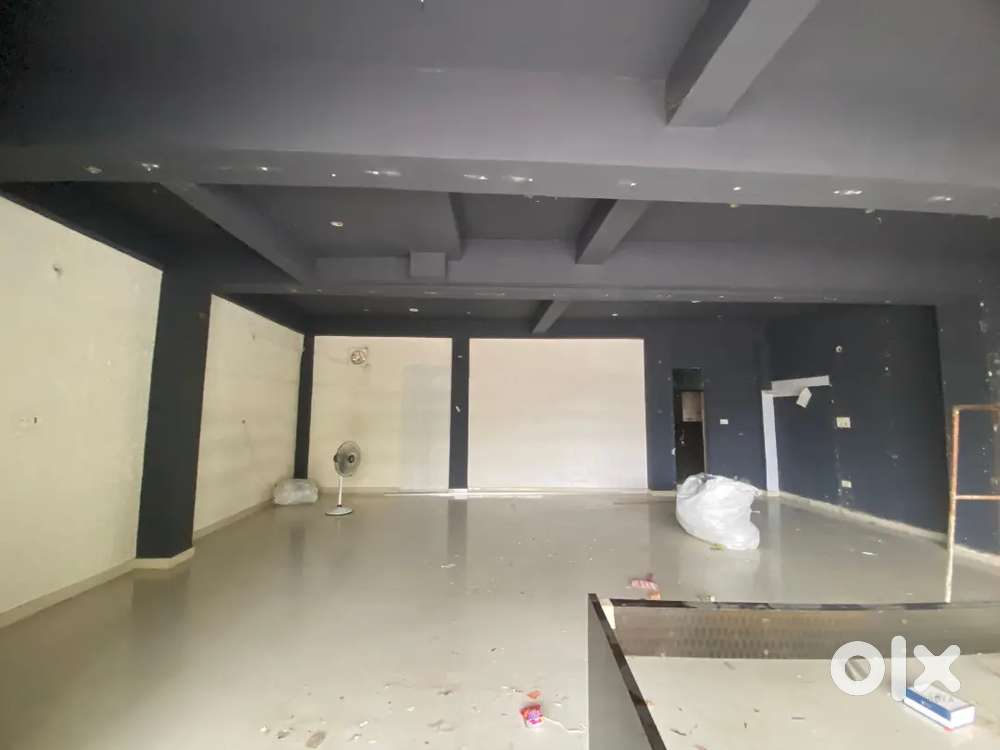 1200 square feet For Rent on Main Road (Roadways Road)