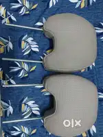 Mahindra xuv 500 original headrest pair