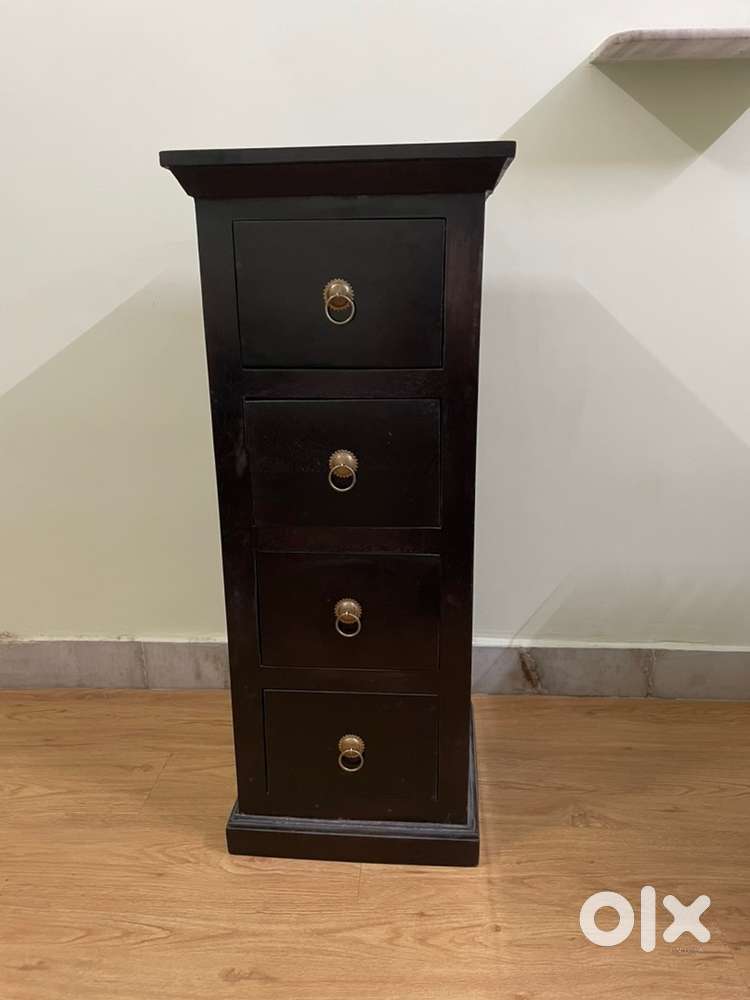 Solid sheesham wood chest of drawers