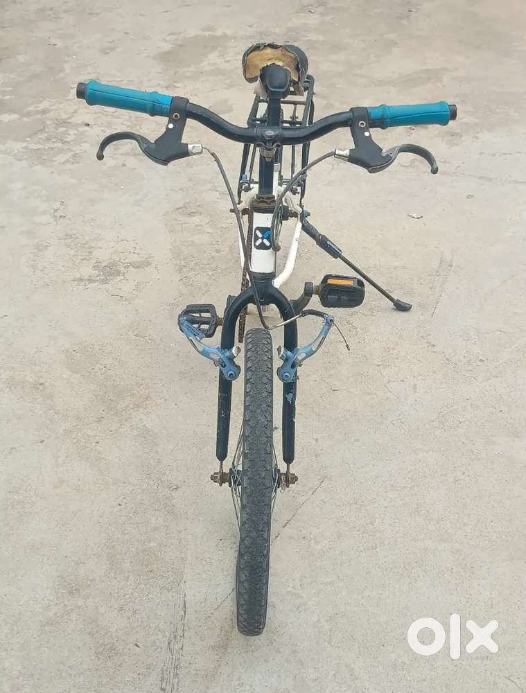 B’Twin Bicycle – Working Condition, Needs Minor Repairs