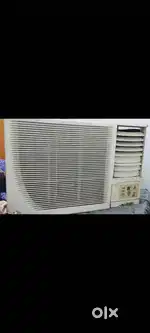 0.8 ton window AC  llyod 6to 7 yrs old