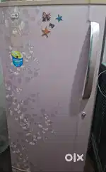 Refrigerator for sale @2500