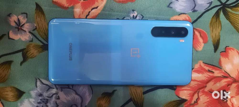 One plus nord 5g 8gb 128 full new condition