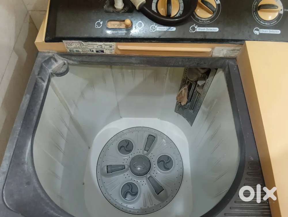 Selling Semi Automatic Washing Machine