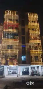 On road property age of flat @5y