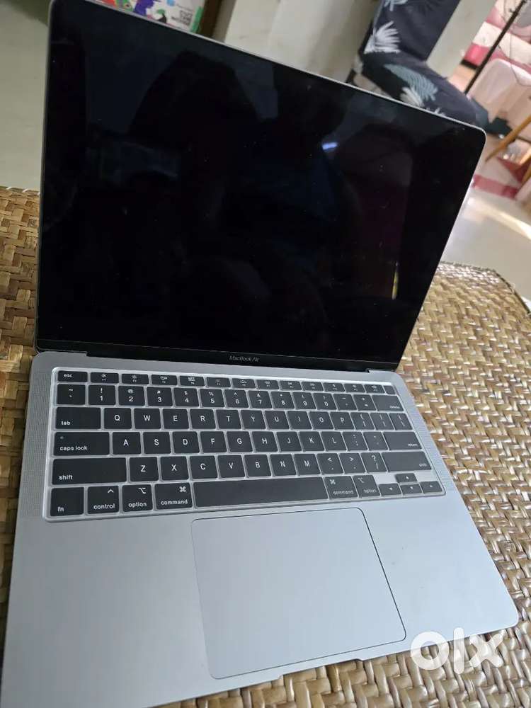 Macbook air 13 inch 256 gb