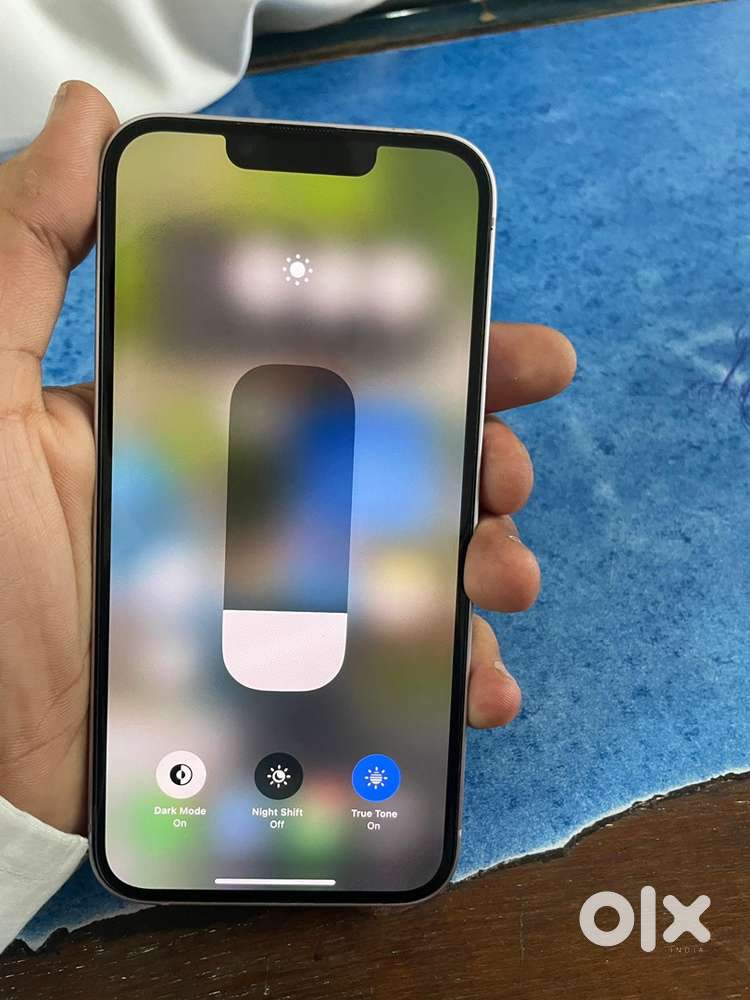 I phone 14/128 health 87
