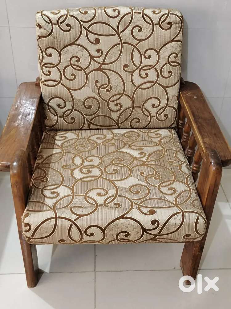For sale of wooden Sofaset 3+1+1