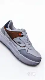 Shoes & shoes