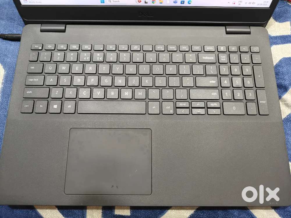 Dell Inspiron 3501 i3 8GB RAM 1TB HDD 256 GB SDD