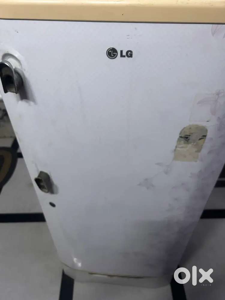 LG FRIDGE single door