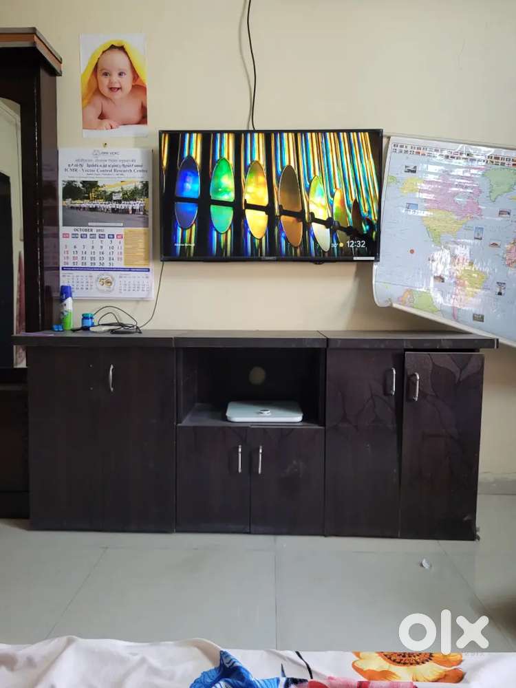 3 storage tables can be used as LED tv decor