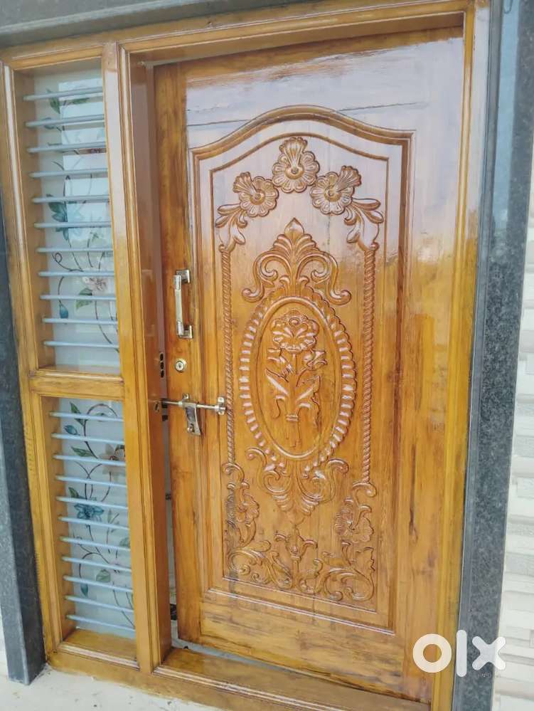 2 BEDROOM EAST FACING AVAILABLE FOR RENT