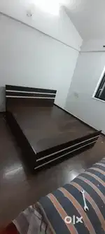 NEW NON STORAGE BED QUEEN SIZE AT BEST OFFER