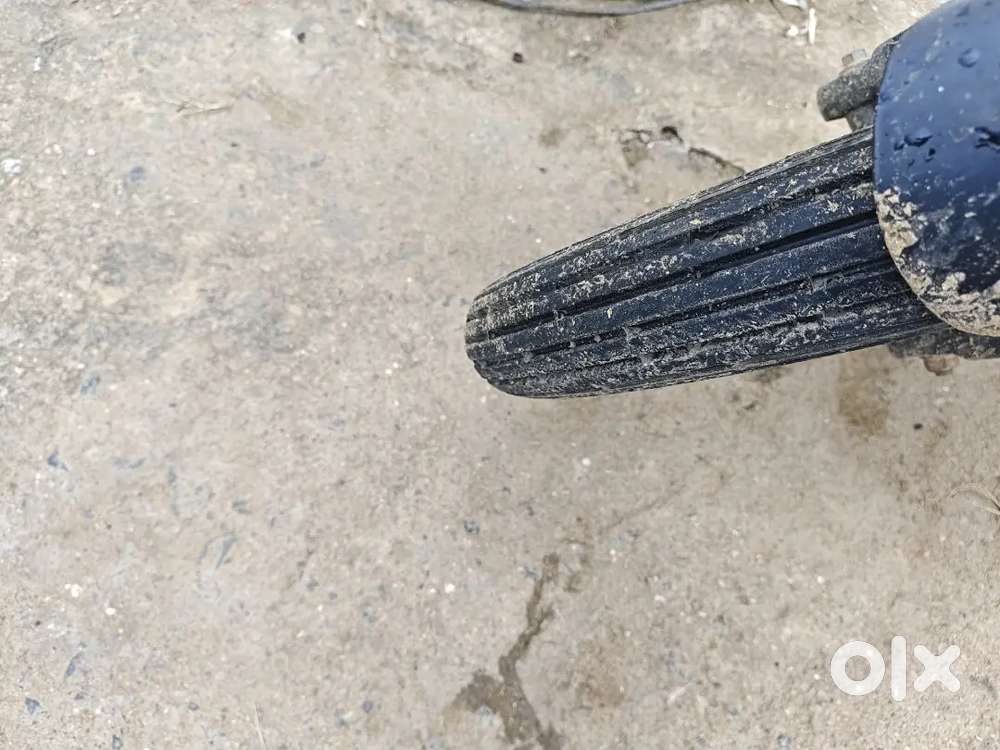 Super condition ( new tyres and new battery ) good millage