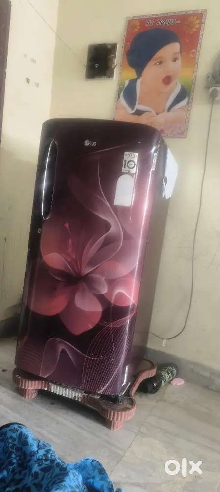 Good condition single door Refrigerator washing machine