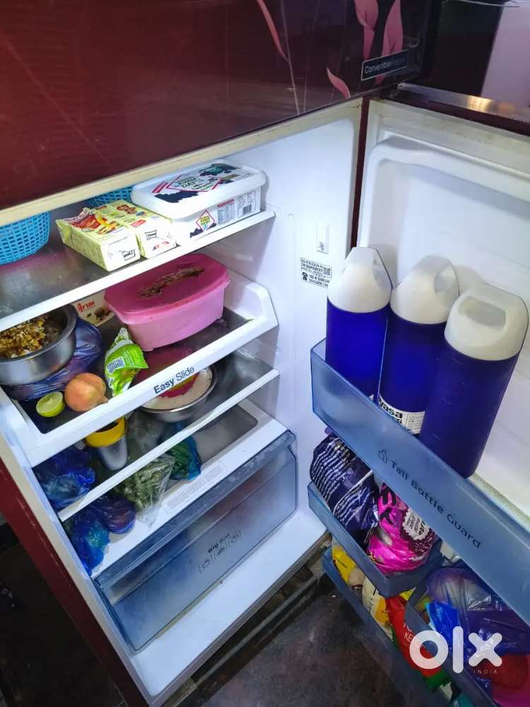 Iam selling my double door refrigerator running condition