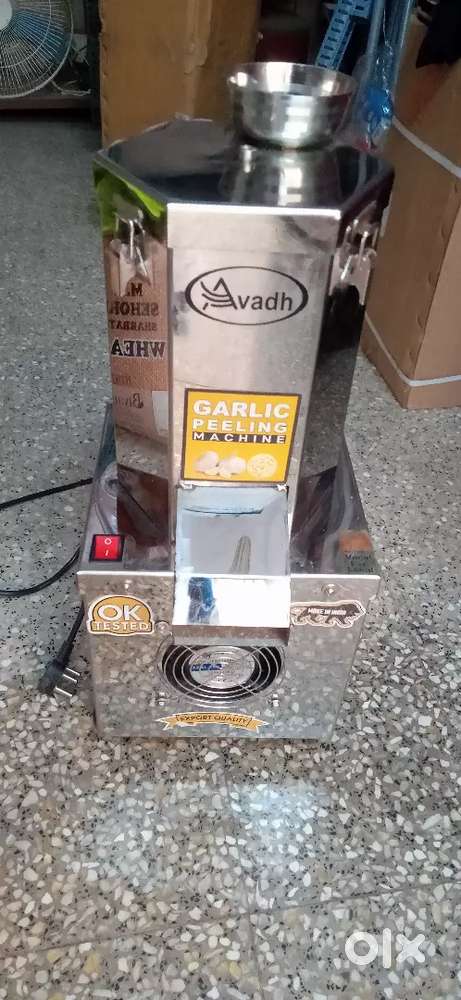 Garlic peeling machine