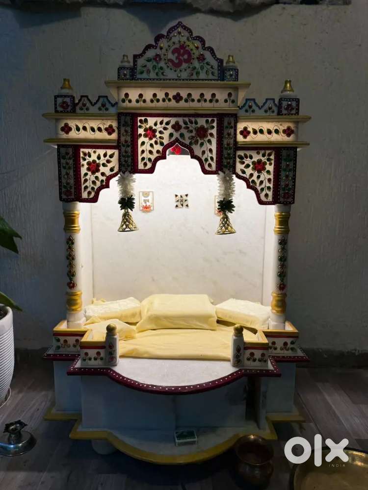 Marval tempal in gud condition.. urgent sell just bcoz sifting house