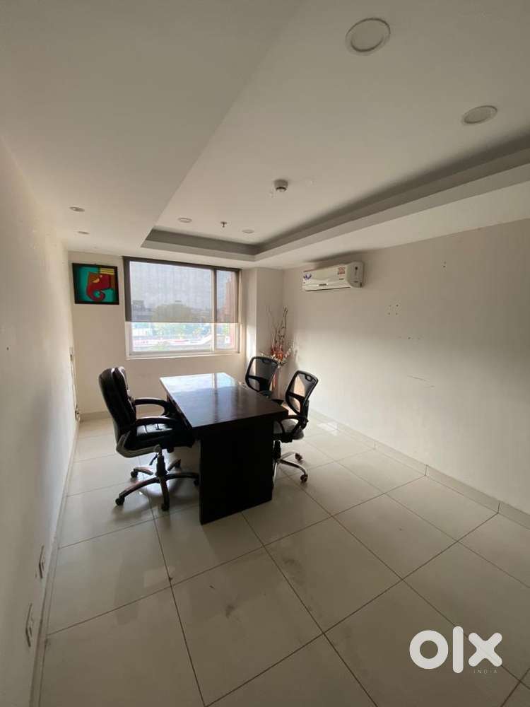 Furnish office available in Model Town Ludhiana