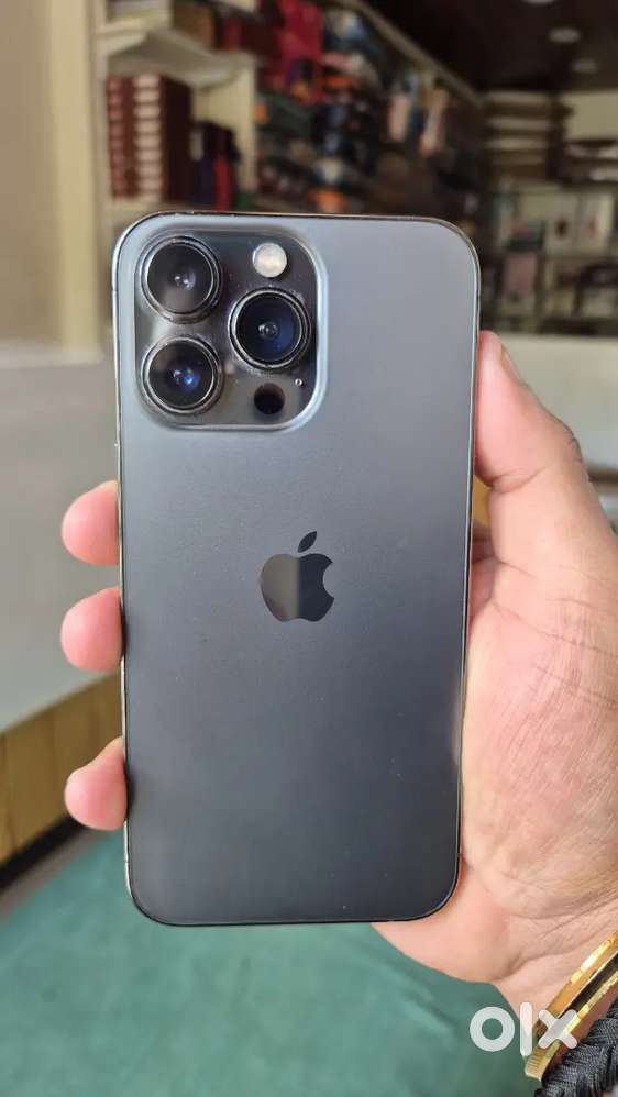 I phone 13 pro good condition phone