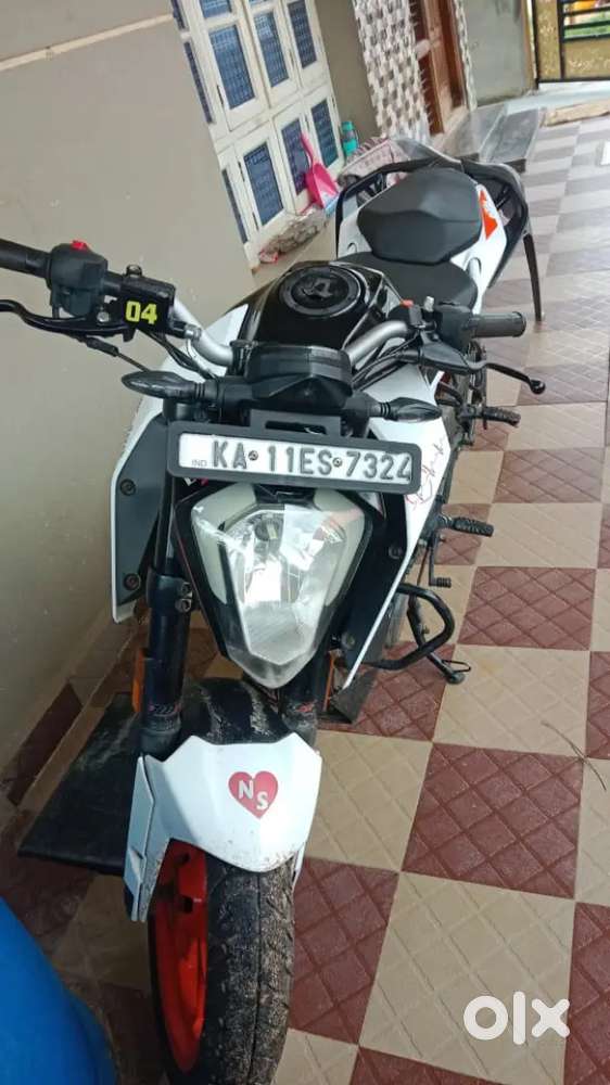 KTM DUKE 200