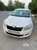Skoda Rapid 2013 Petrol Top model Well Maintained Family car