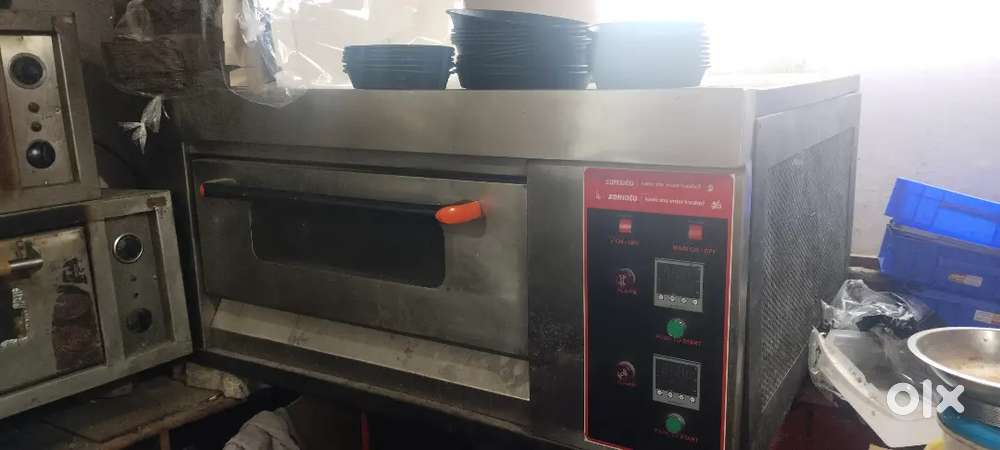 Single Deck Four Tray Gas Oven