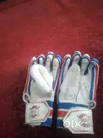 Mrf cricket glove goodcondition playable for 11-13 years old