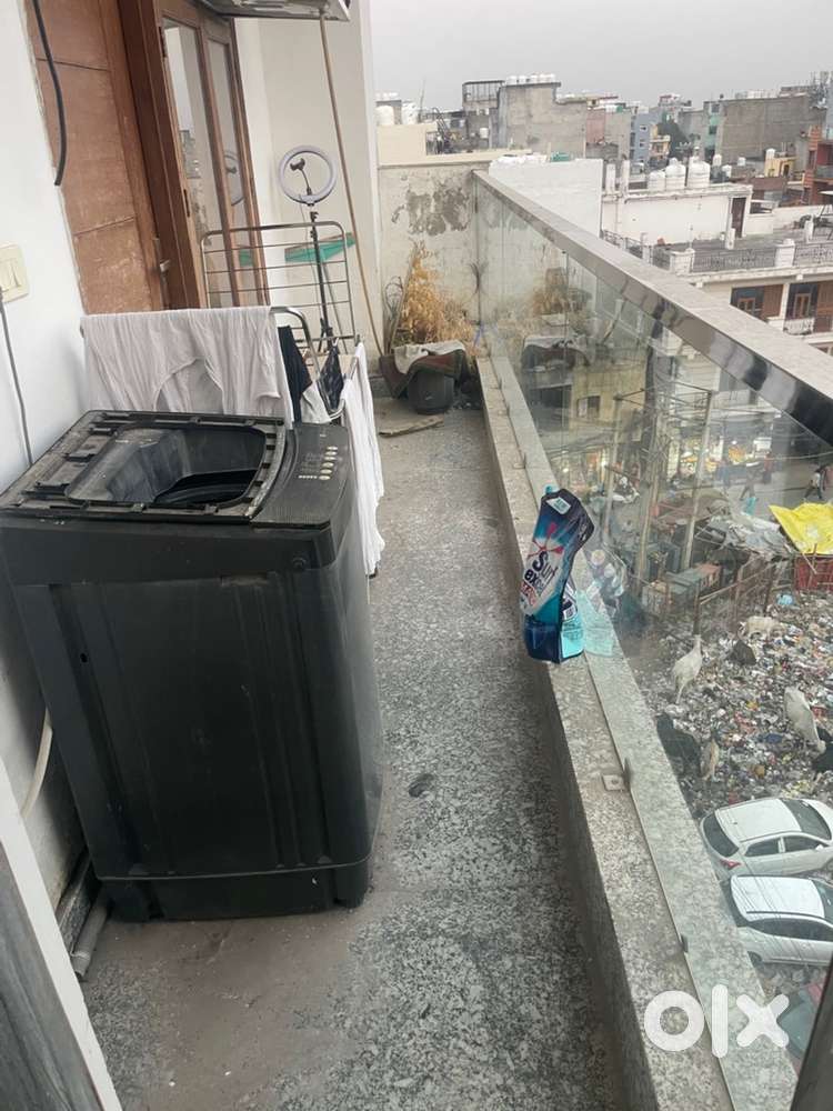 3bhk for rent on road property