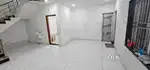 House for Students and live in couple