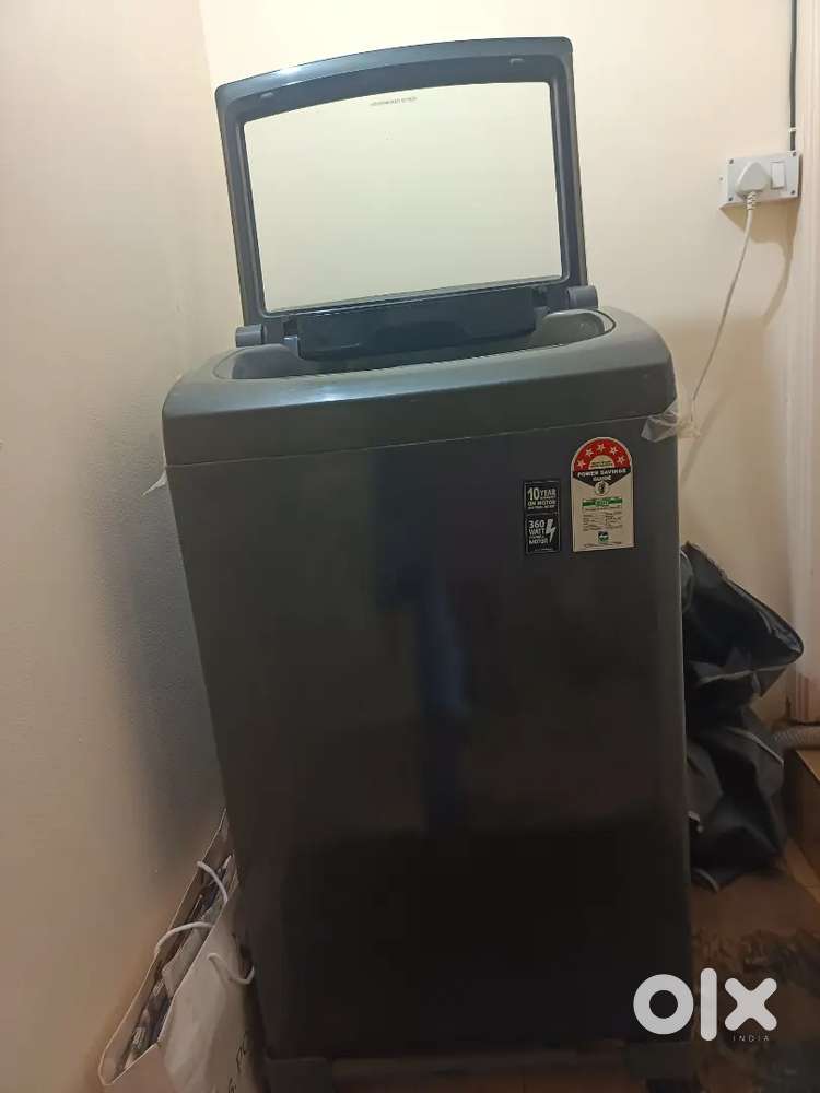 Whirlpool 6.5kg fully automatic washing machine 4 years old
