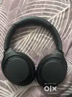 SONY XM4s FOR SALE