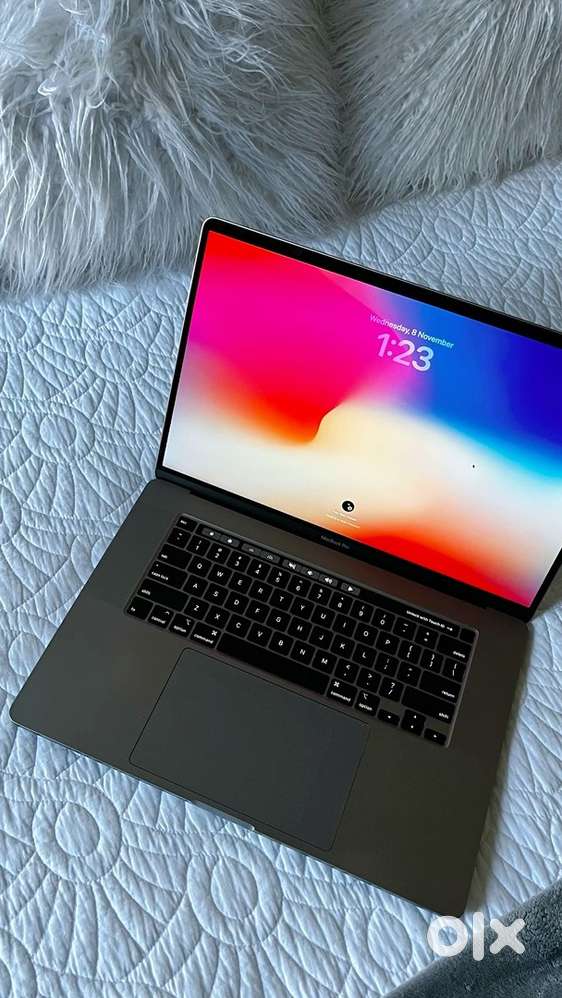 Macbook pro 16 inch grey (2019)