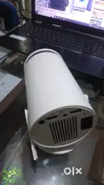 MINI PRJECTOR