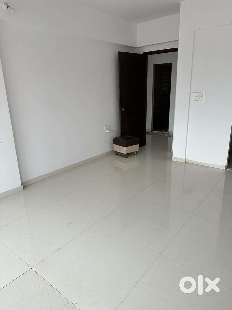 3BHK for Sale in Lejardin with 2 Car Parks facing the garden in Ghatla
