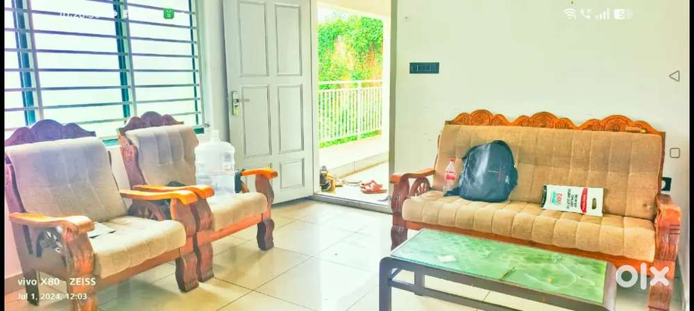 2 bhk furnished apartment rent for bachlor, s